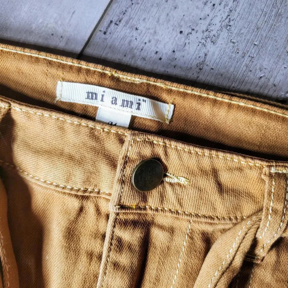 Francesca's Miami Brand Tan Belted Cargo Mini Skirt Size Medium - Picture 5 of 11